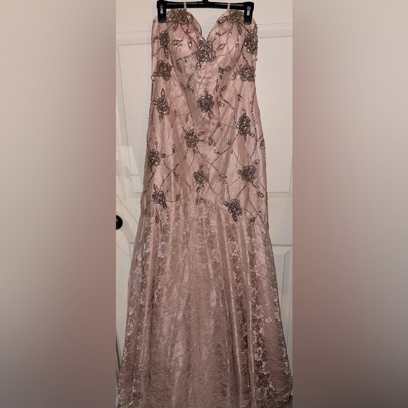 NWT Royal Queen collection pink lace floral beaded strapless prom dress 16 - Picture 1 of 16